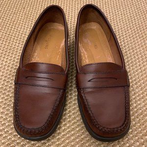 G.H. Bass & Co. Brown Leather Penny Loafers, Size 6